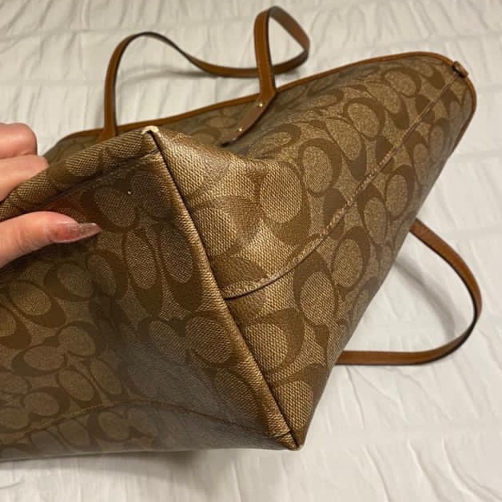 COACH 👜 - Picture 9 of 13